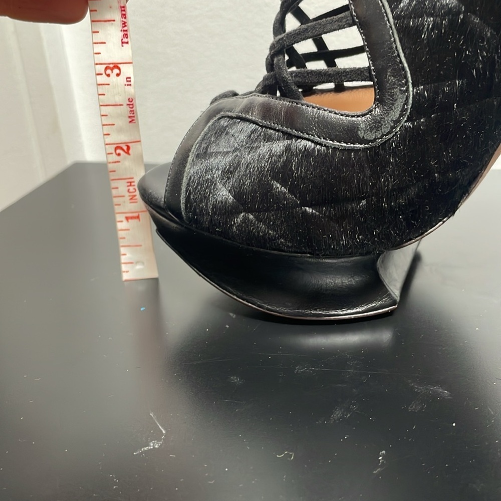 Nicholas Kirkwood Black Lace-Up Peep Toe Platform Heels - Picture 16 of 16